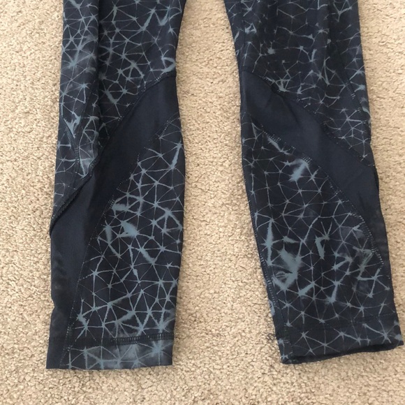 women’s Lululemon Geometric Pants with Zippers - Picture 2 of 7
